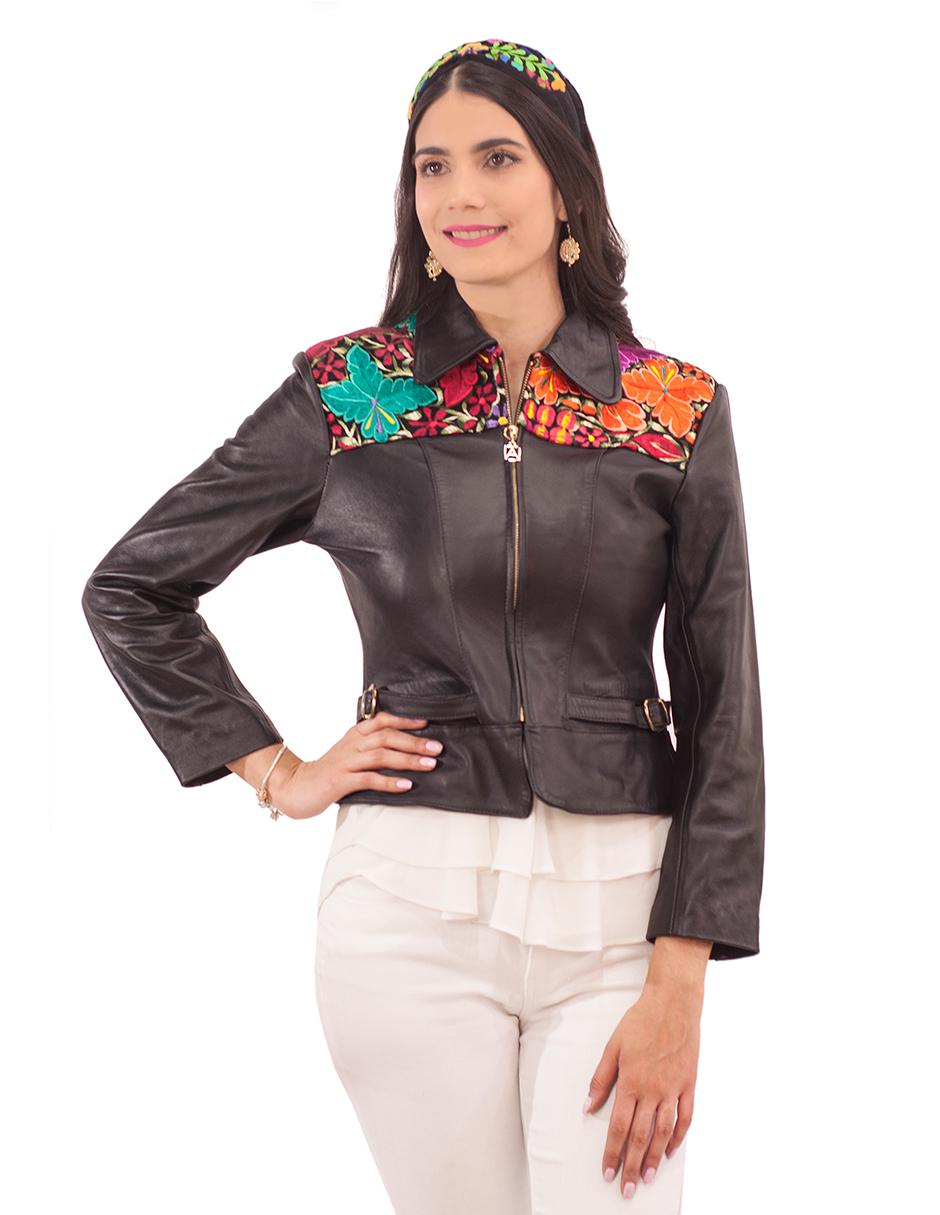 Chamarra de piel para mujer