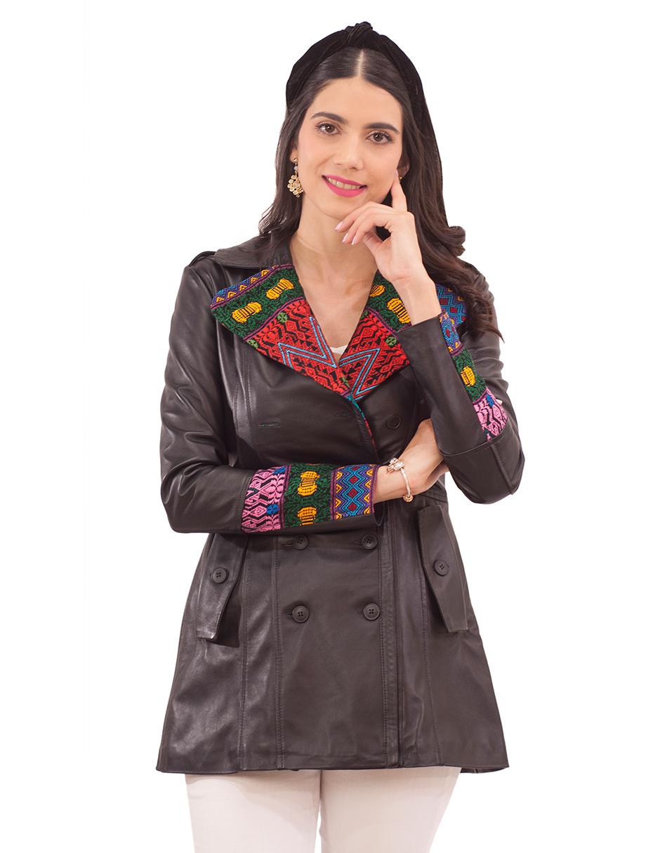 Chamarra de piel para mujer
