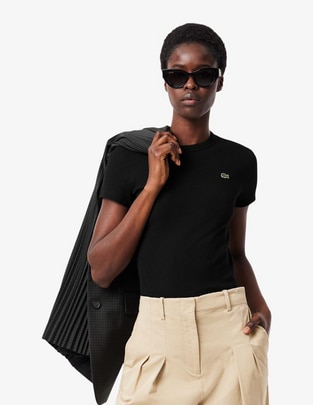 Playera manga corta Lacoste Core Essentials cuello redondo para mujer