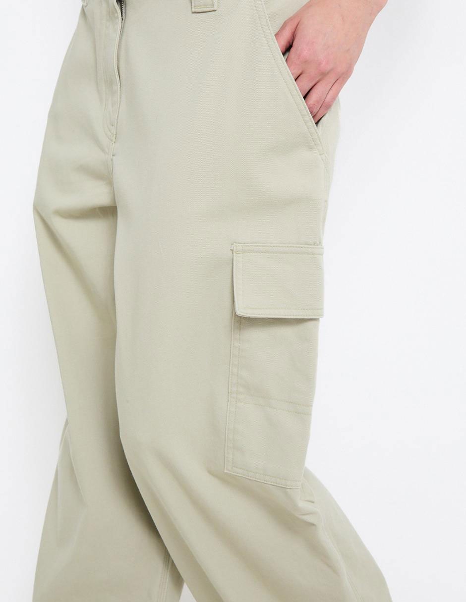 Pantalón cargo amplio para mujer
