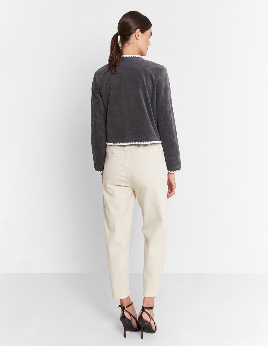 Pantalón capri straight para mujer 5