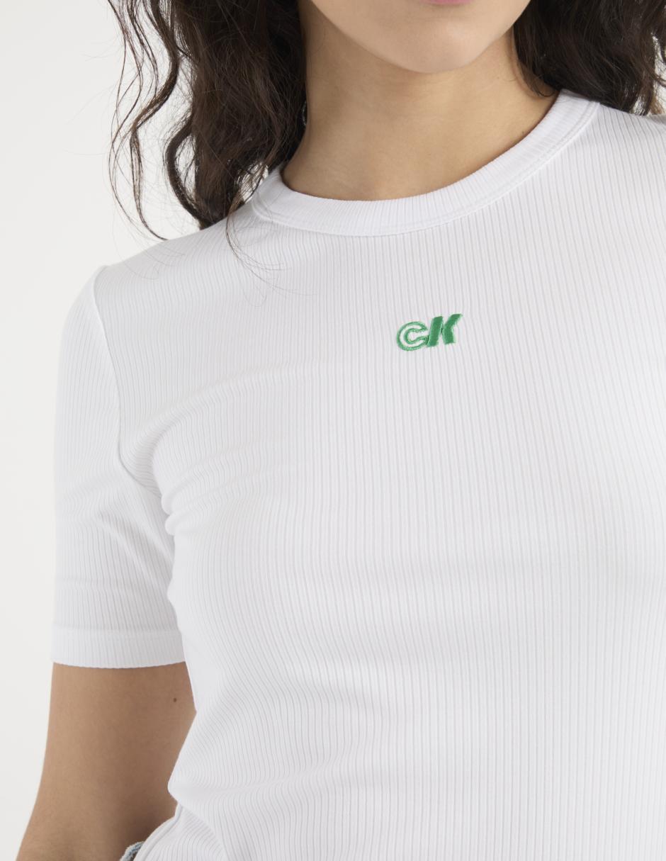 Playera manga corta cuello redondo para mujer 4