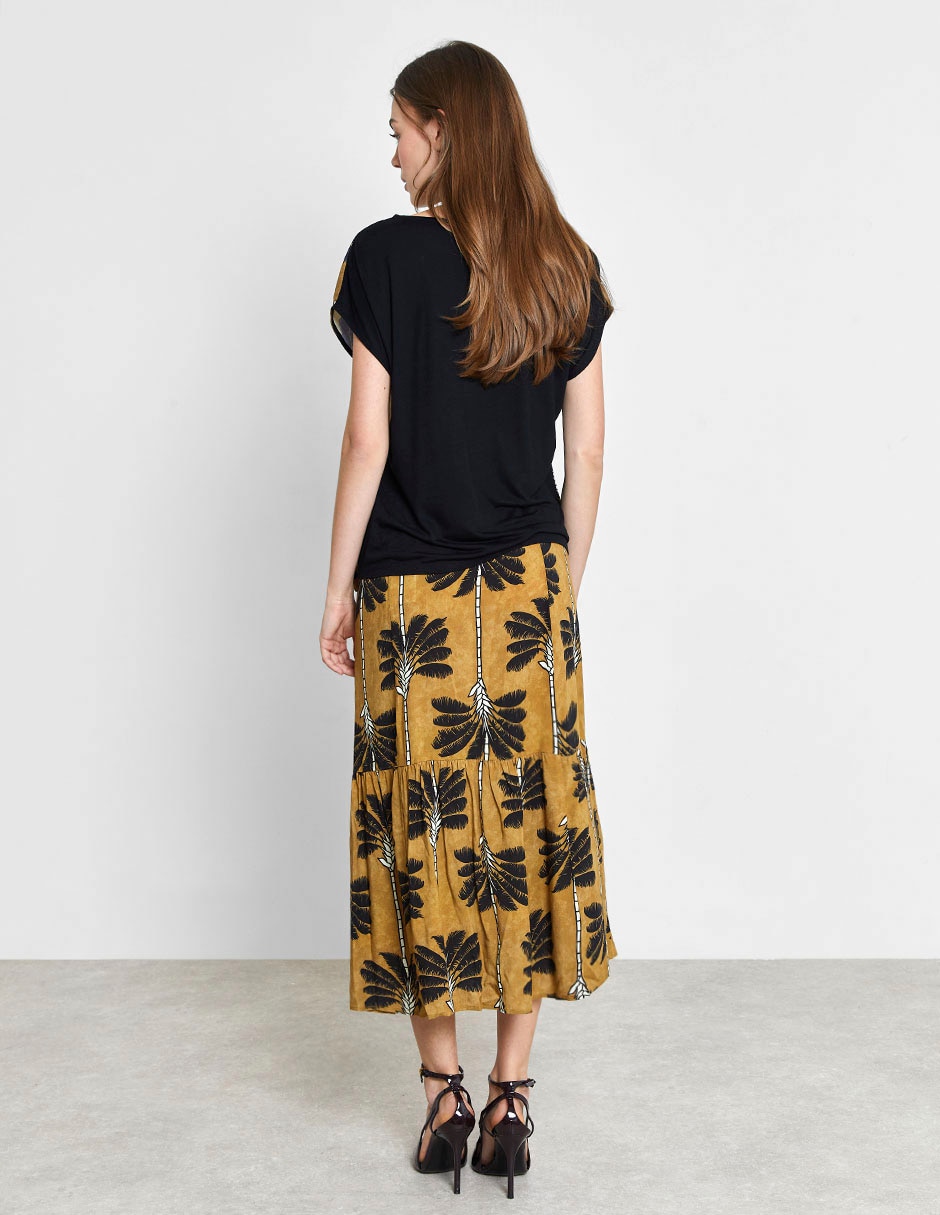 Falda crop a la cintura 3