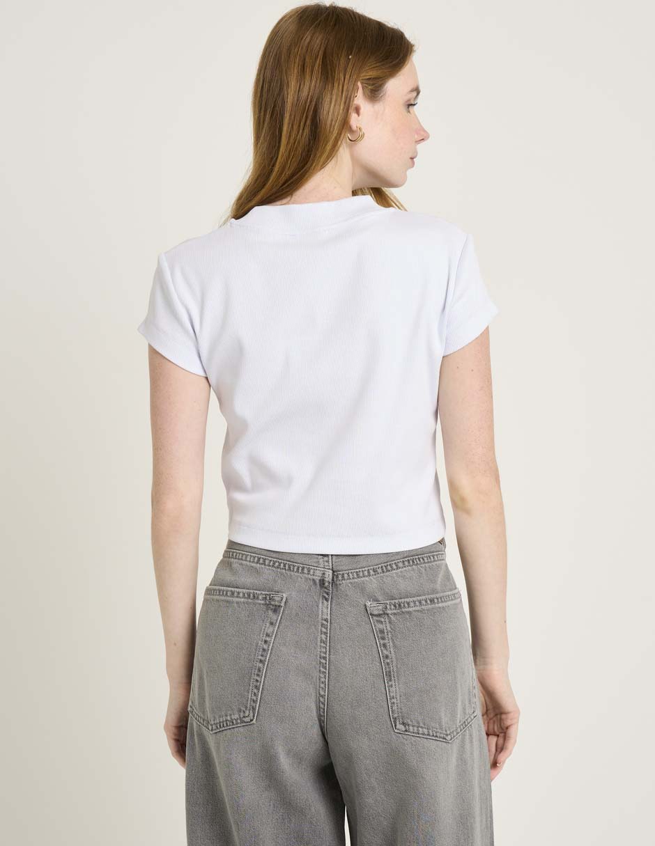 Playera manga corta cuello redondo para mujer 2