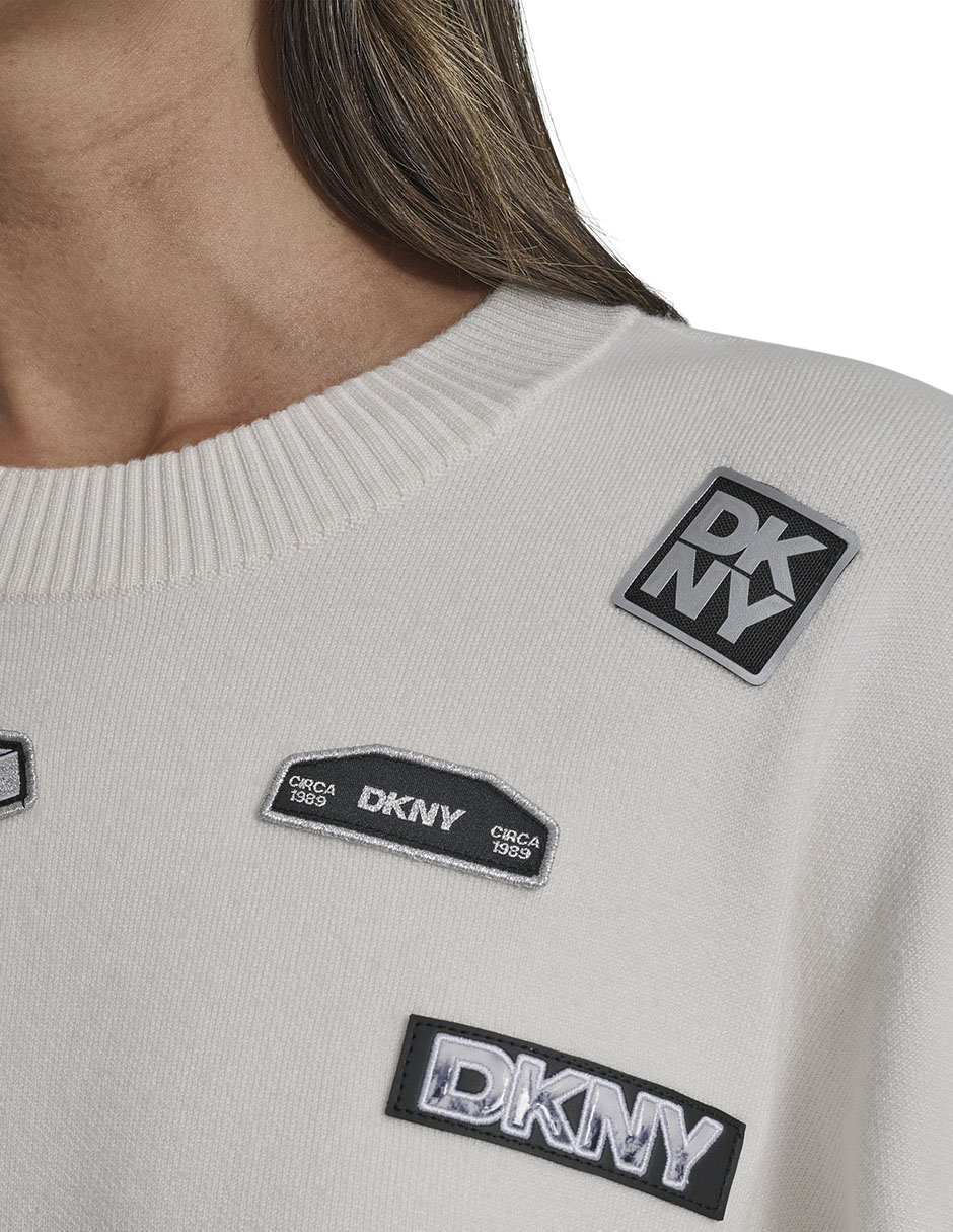 Suéter cuello redondo para mujer 7