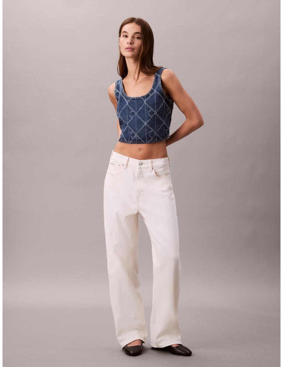 Top cuello redondo escote regular 2