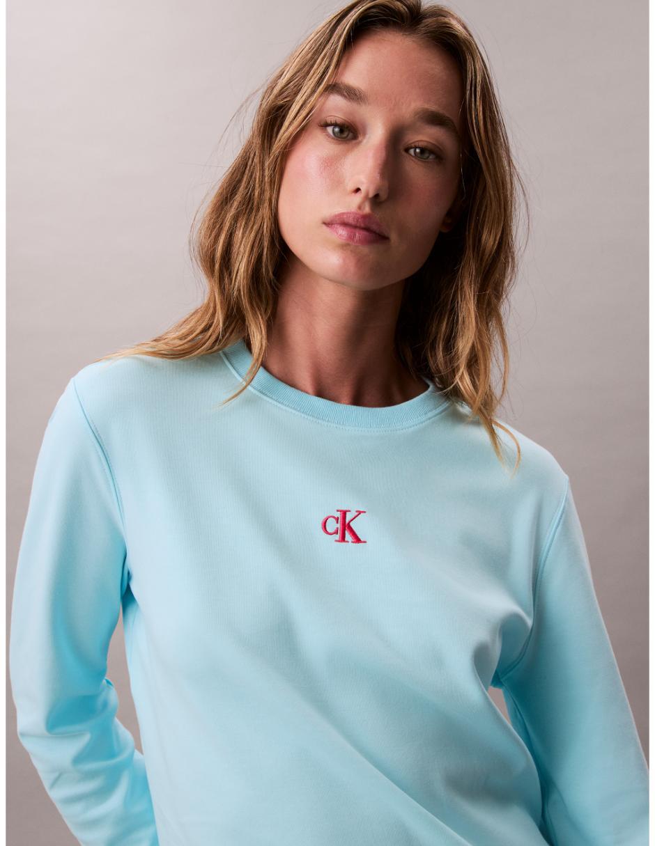 Playera manga larga cuello redondo para mujer 8