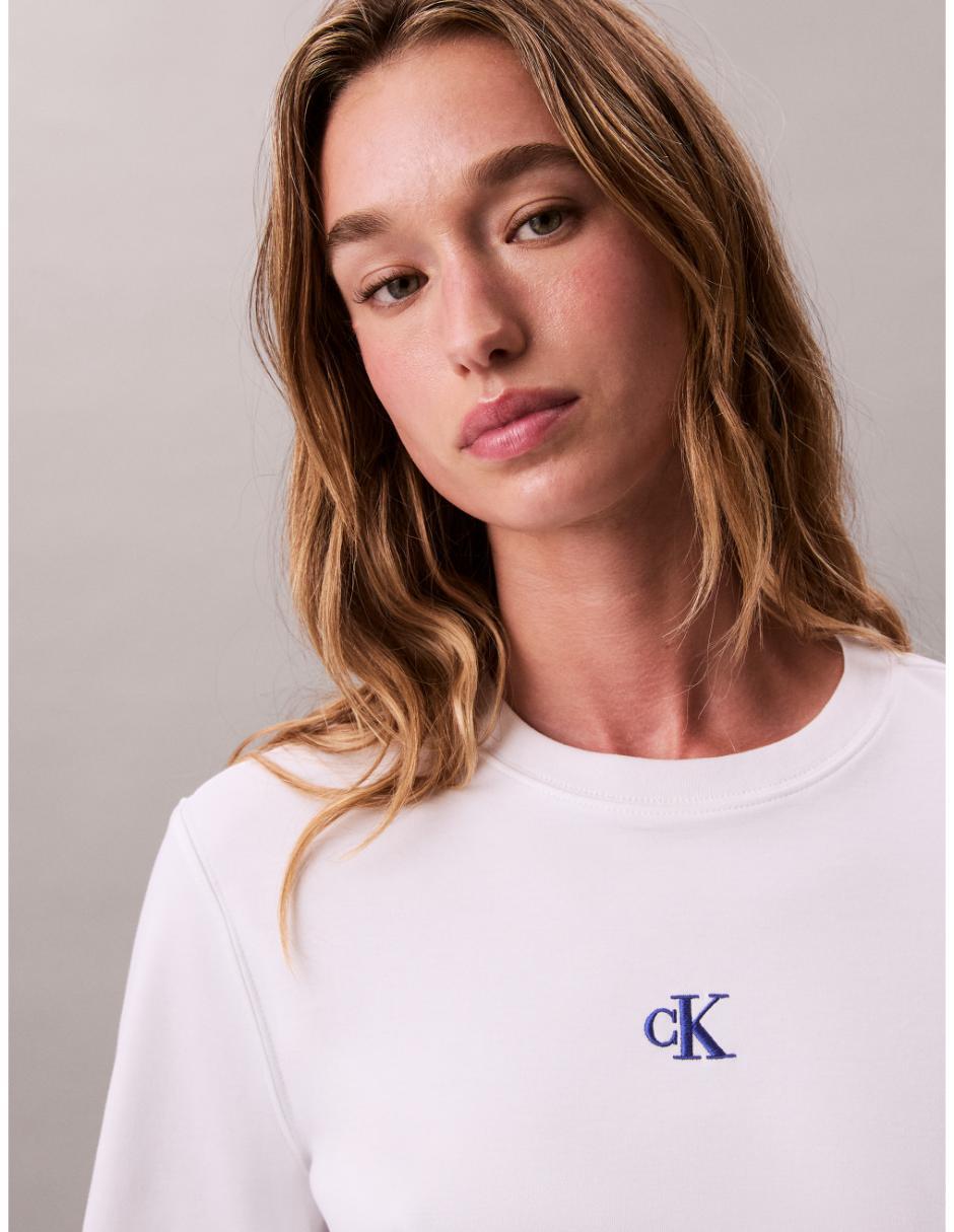 Playera manga larga cuello redondo para mujer 9