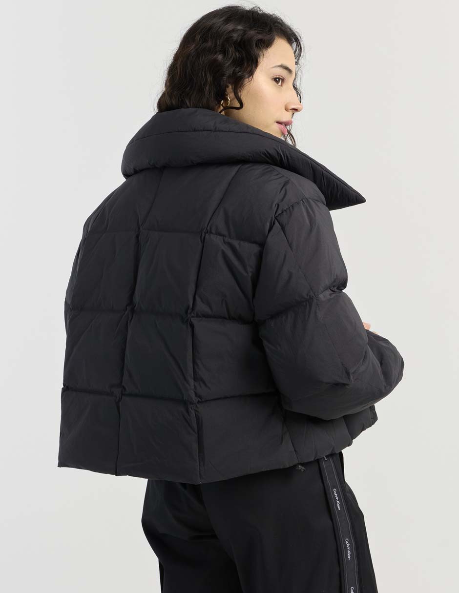 Chamarra acolchada Calvin Klein Jeans impermeable para mujer