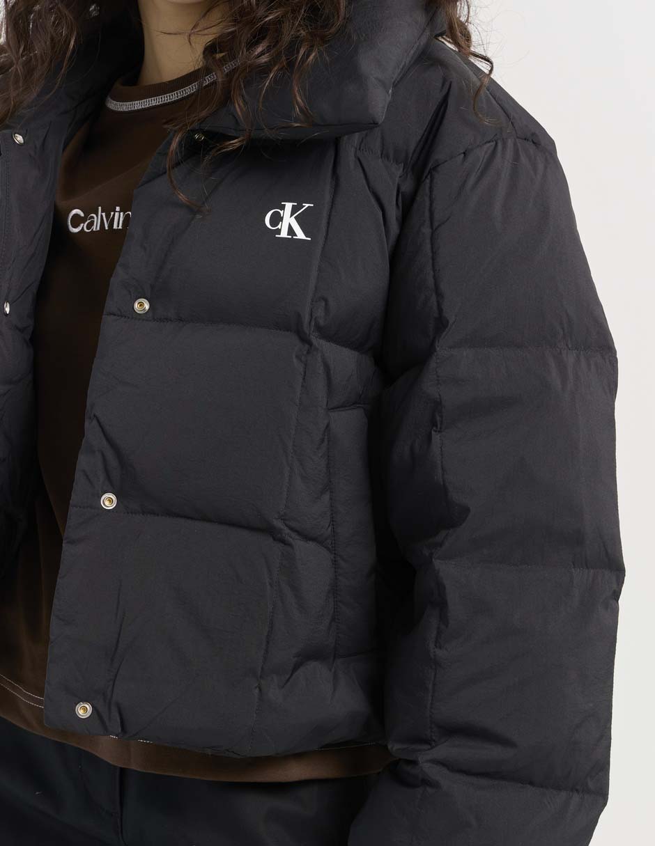 Chamarra acolchada Calvin Klein Jeans impermeable para mujer