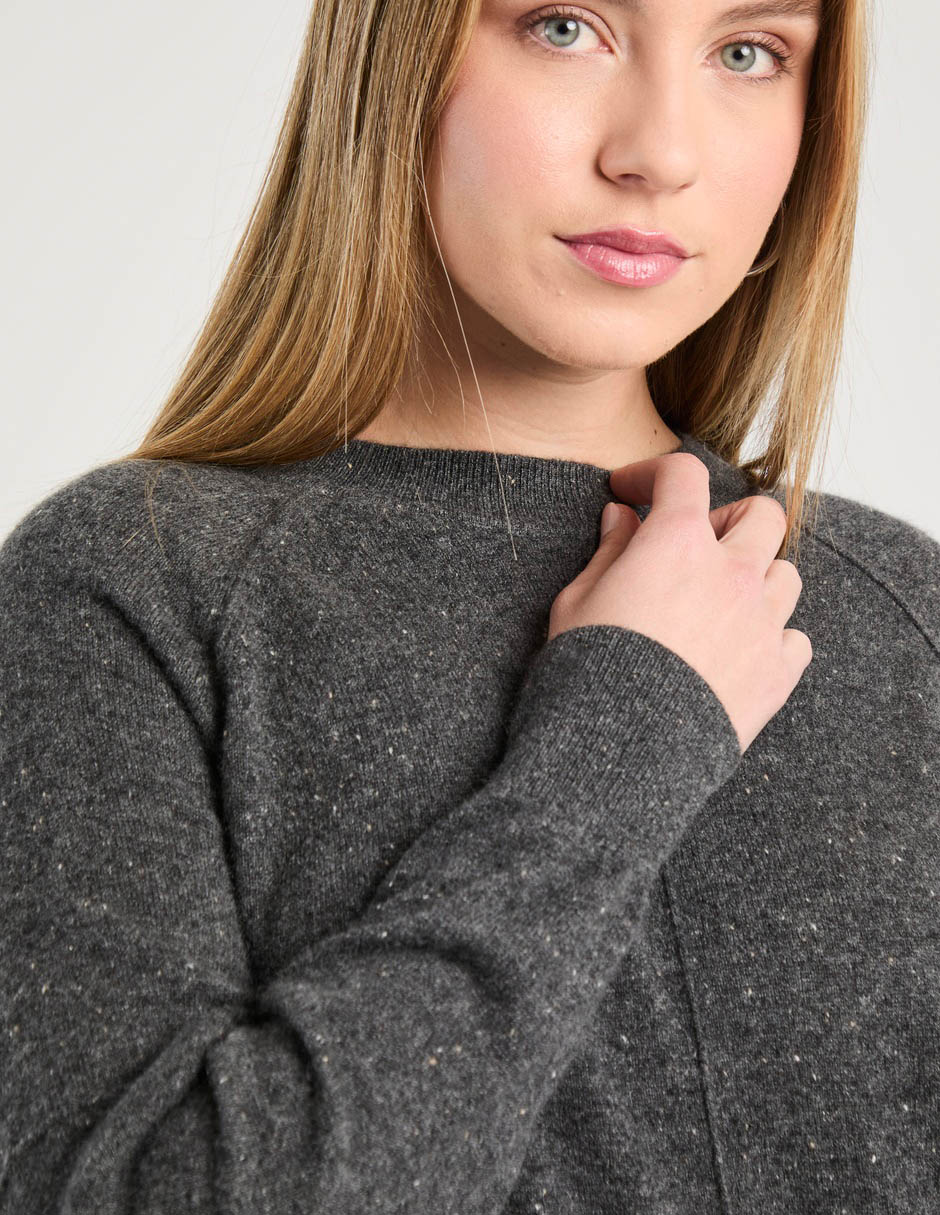 Suéter cuello redondo para mujer 4