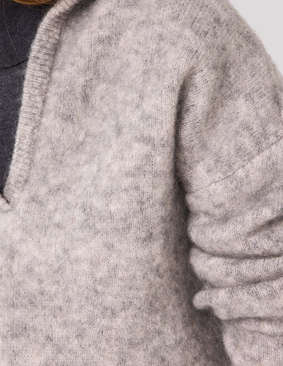 Suéter cuello V para mujer