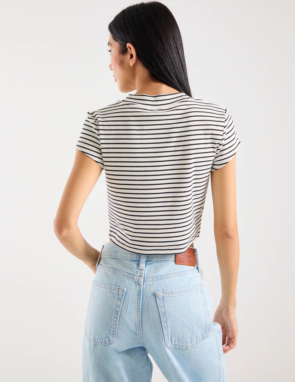 Playera manga corta cuello redondo para mujer 6