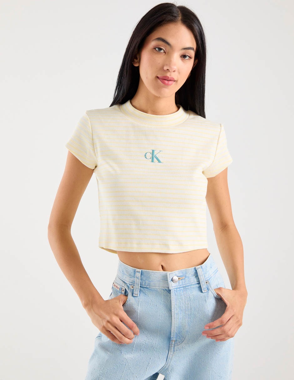 Playera manga corta cuello redondo para mujer