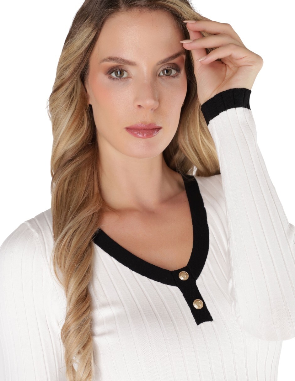 Suéter cuello henley para mujer