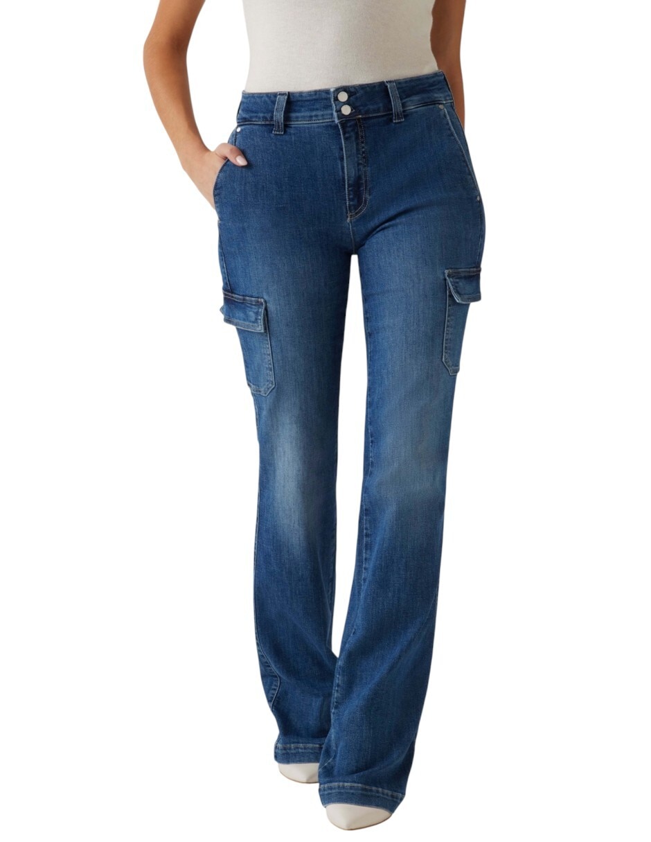 Jeans cargo acampanado para mujer Jeans cargo acampanado para mujer