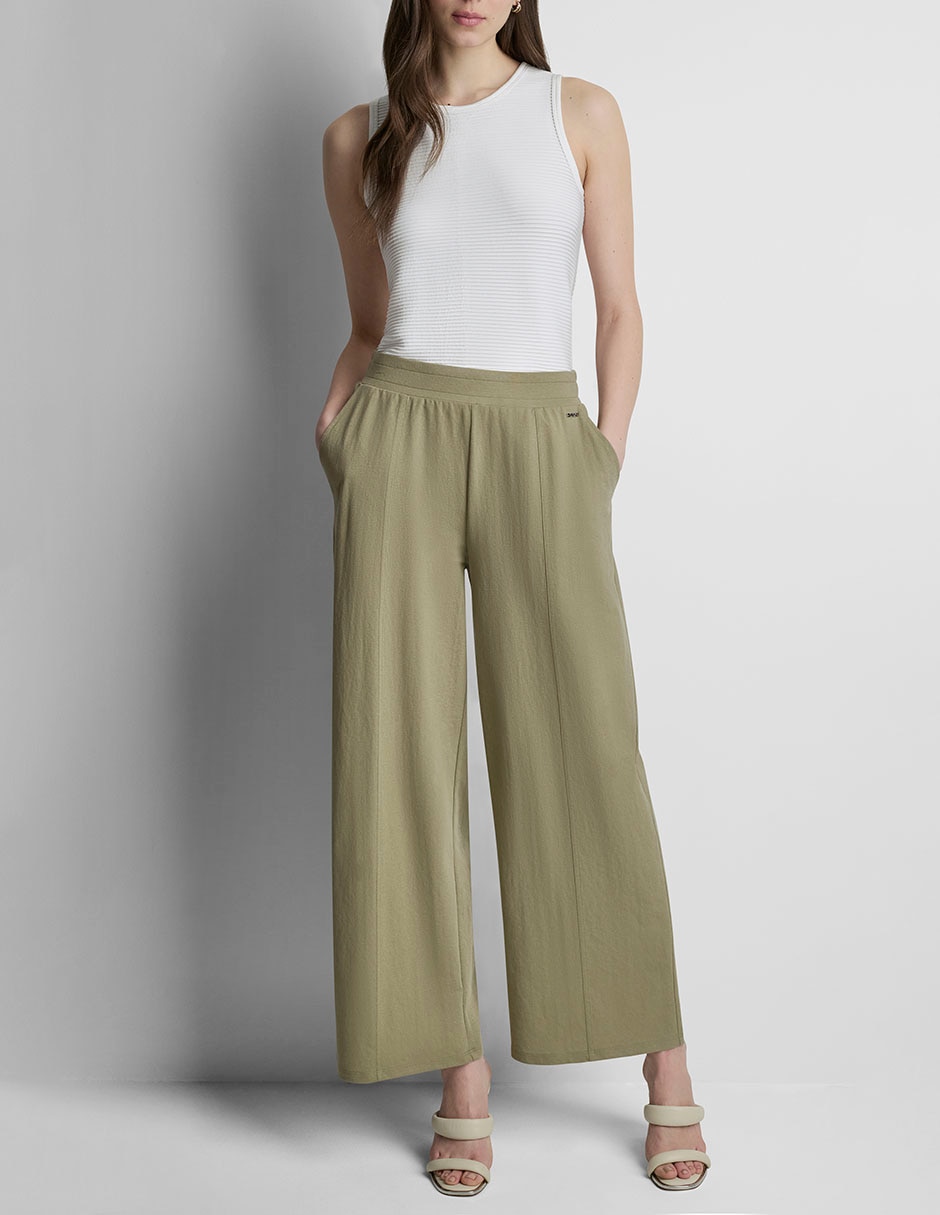 Pantalón coulotte amplio para mujer Pantalón coulotte amplio para mujer