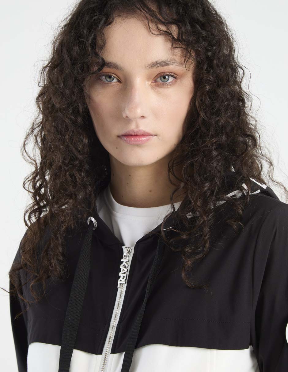 Sudadera con capucha y bolsa para mujer