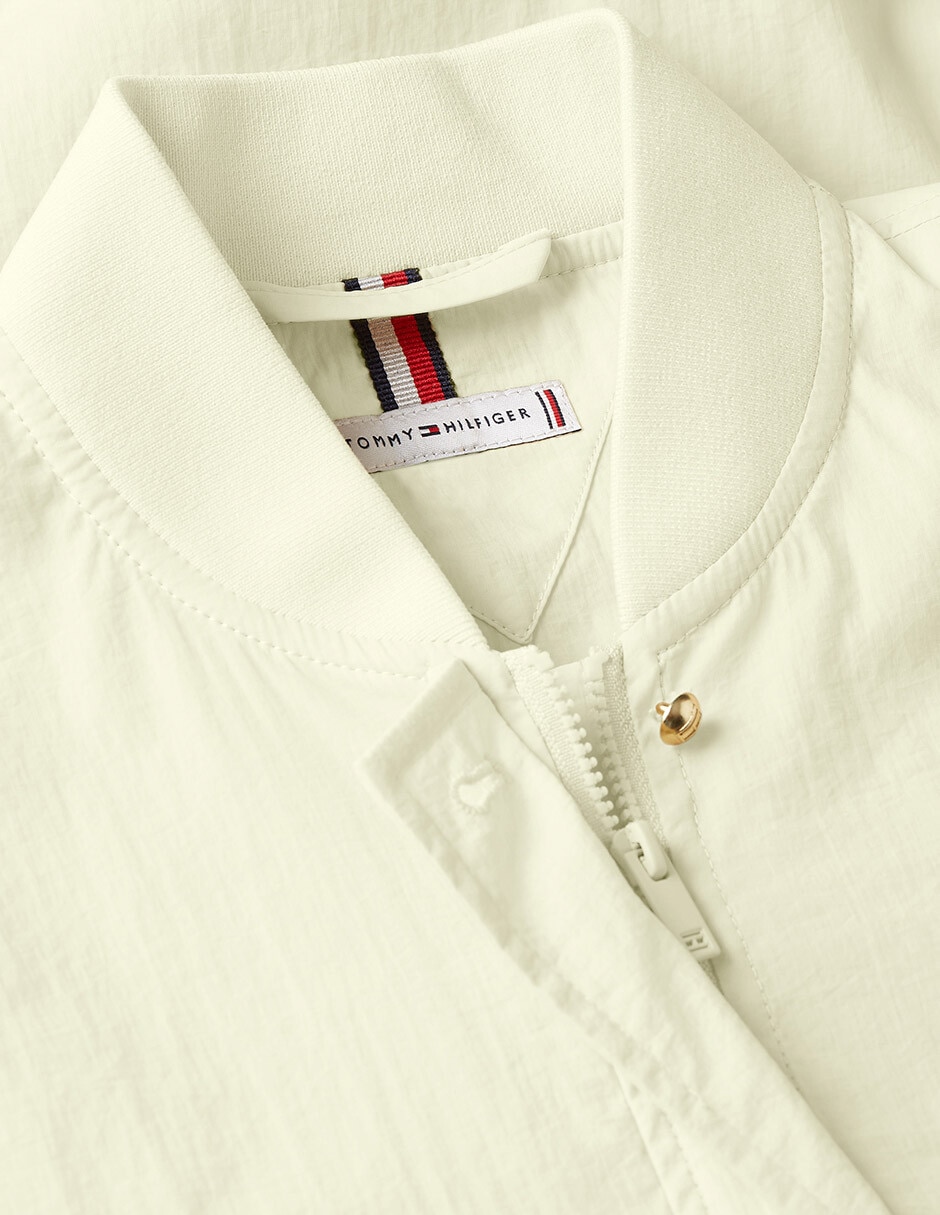 Chamarra casual tommy hilfigerimpermeable para mujer