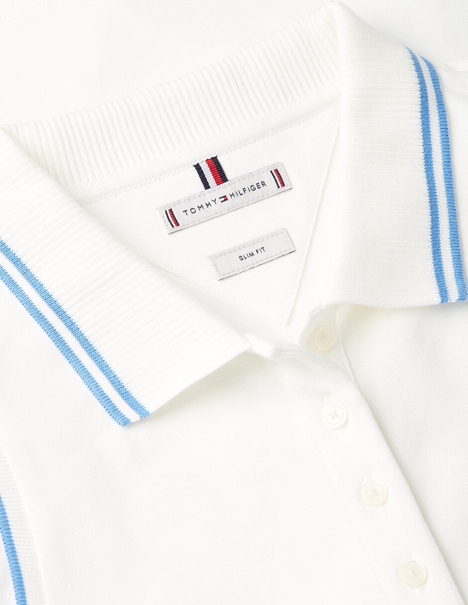 Playera tipo polo para mujer 9