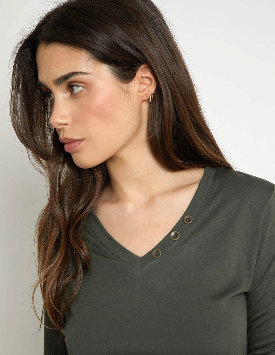 Playera manga larga cuello v para mujer 5