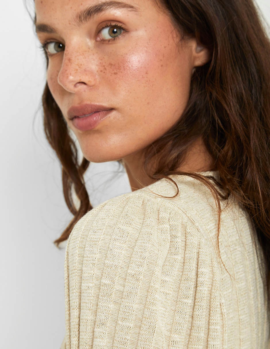Suéter cuello V para mujer 4