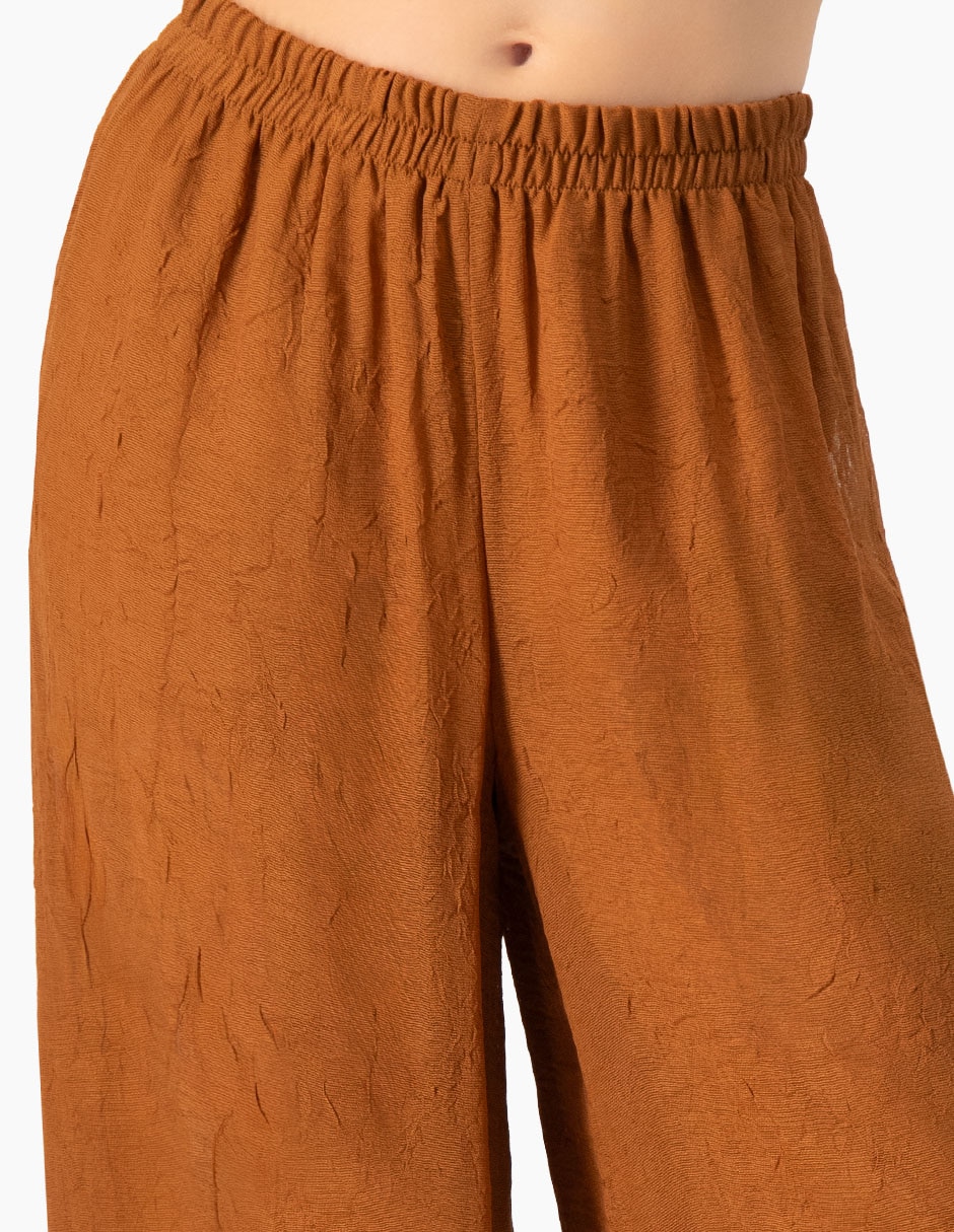Pantalón amplio para mujer 8