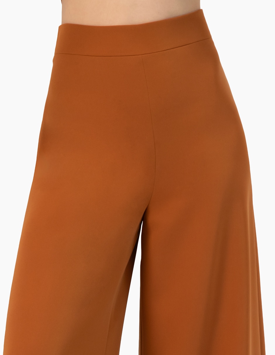 Pantalón amplio para mujer 8
