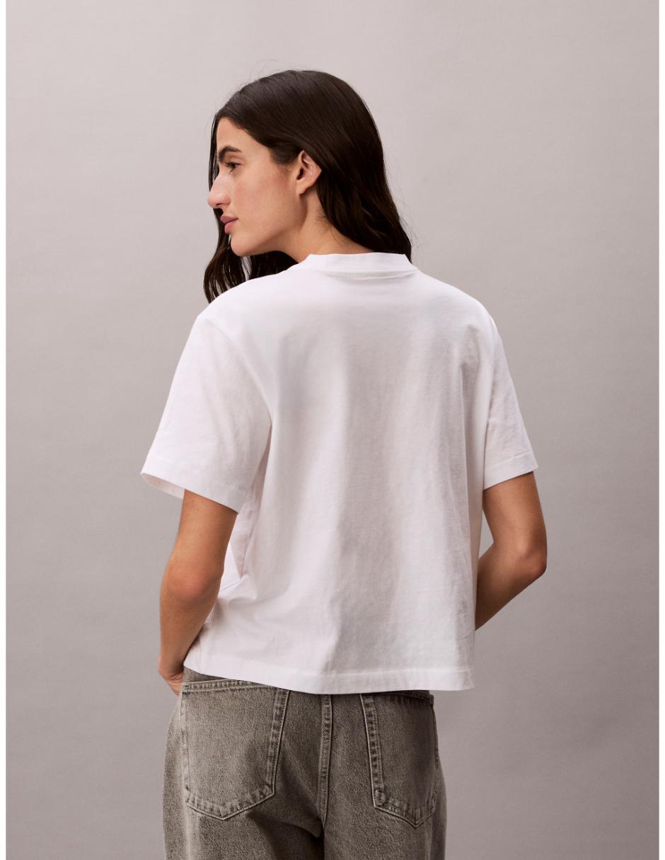 Playera manga corta Graphic Logo cuello redondo para mujer 3