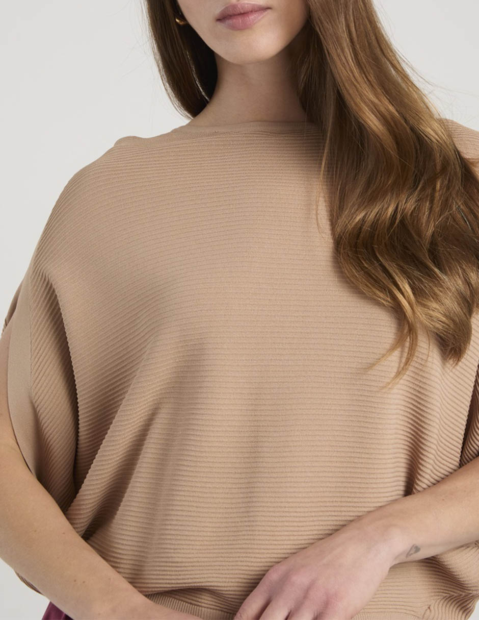 Suéter cuello ojal para mujer 7