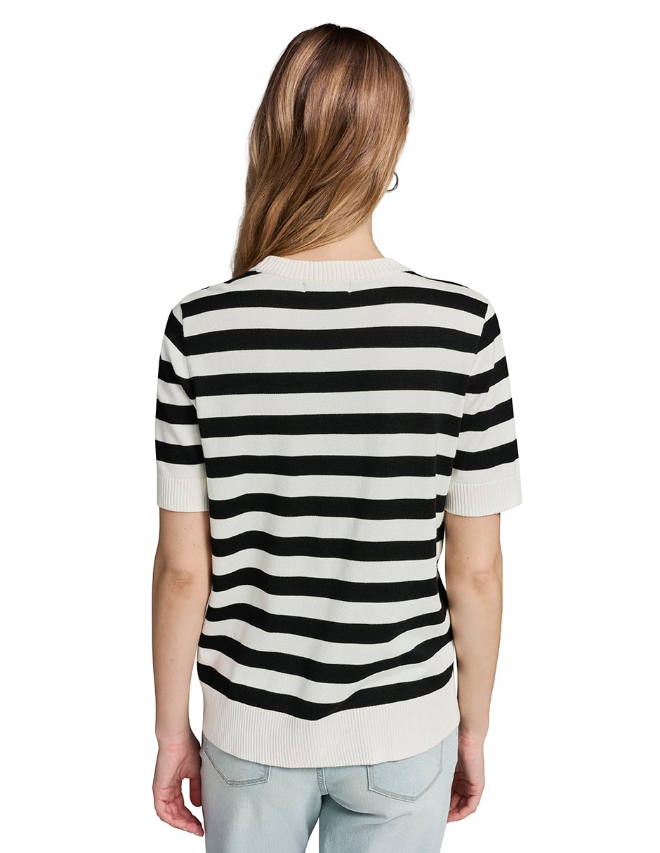 Playera manga corta cuello redondo para mujer 3