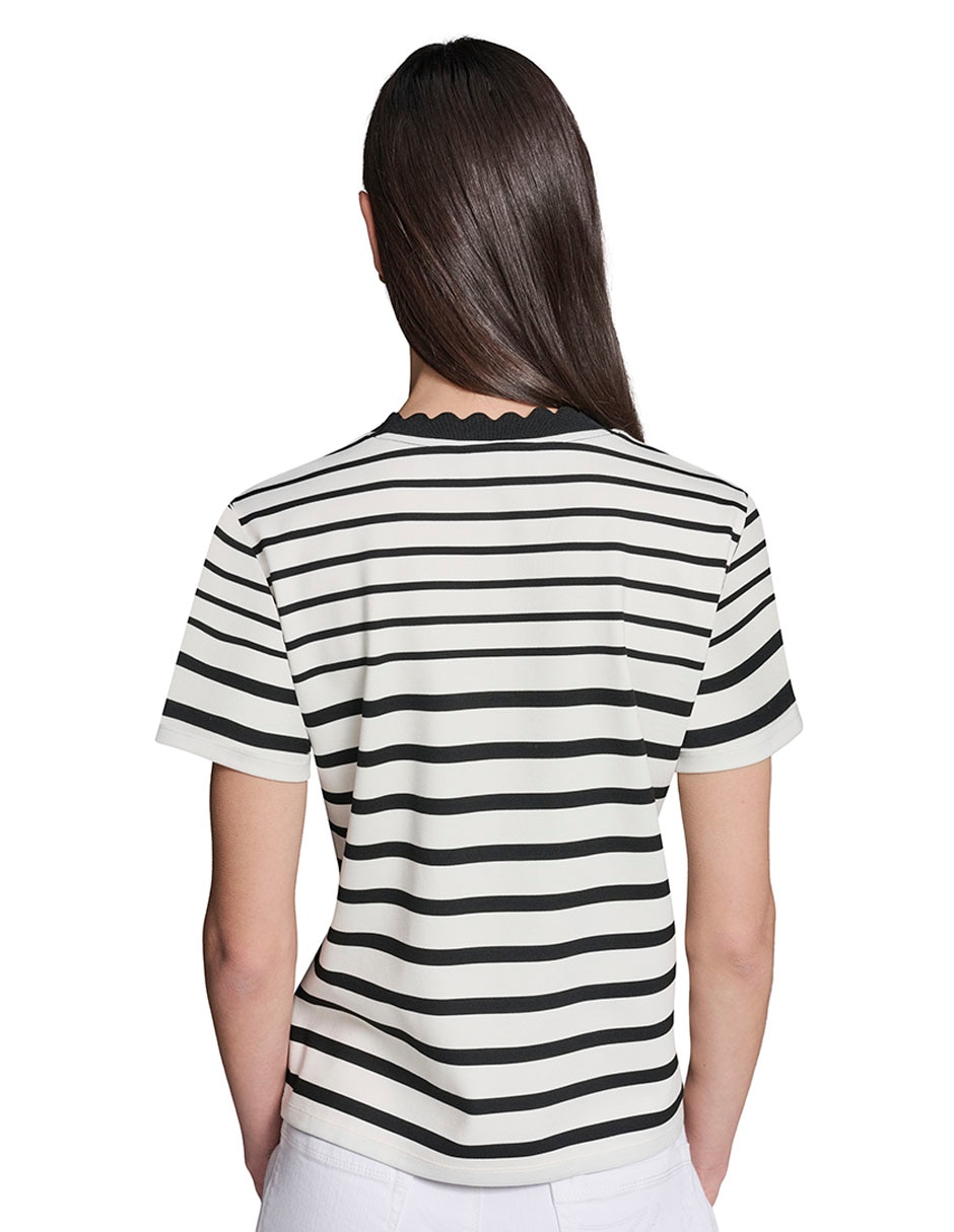 Playera manga corta cuello redondo para mujer 3