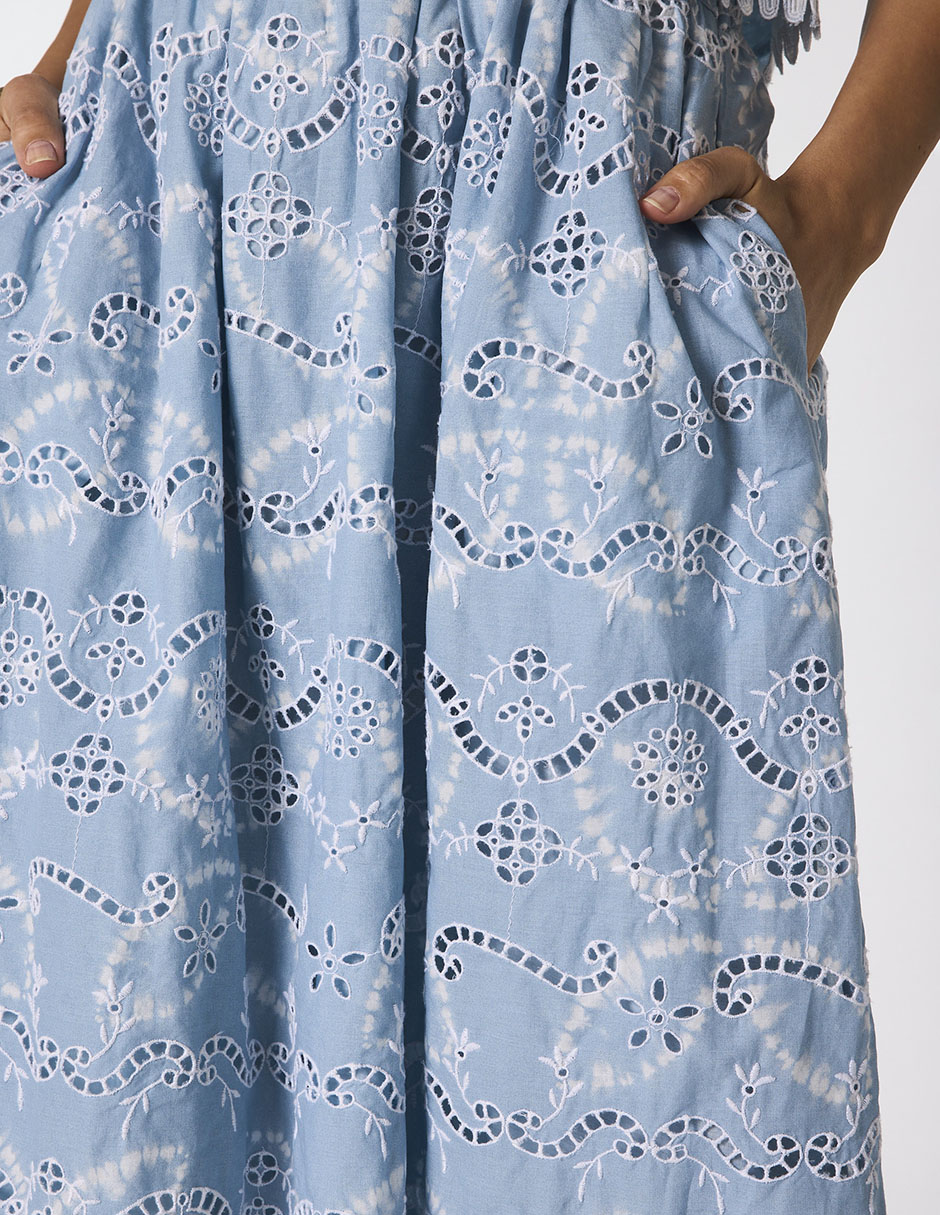 Falda crop a la cintura 4