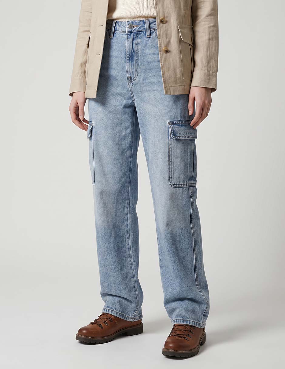 Jeans cargo ampliopara mujer