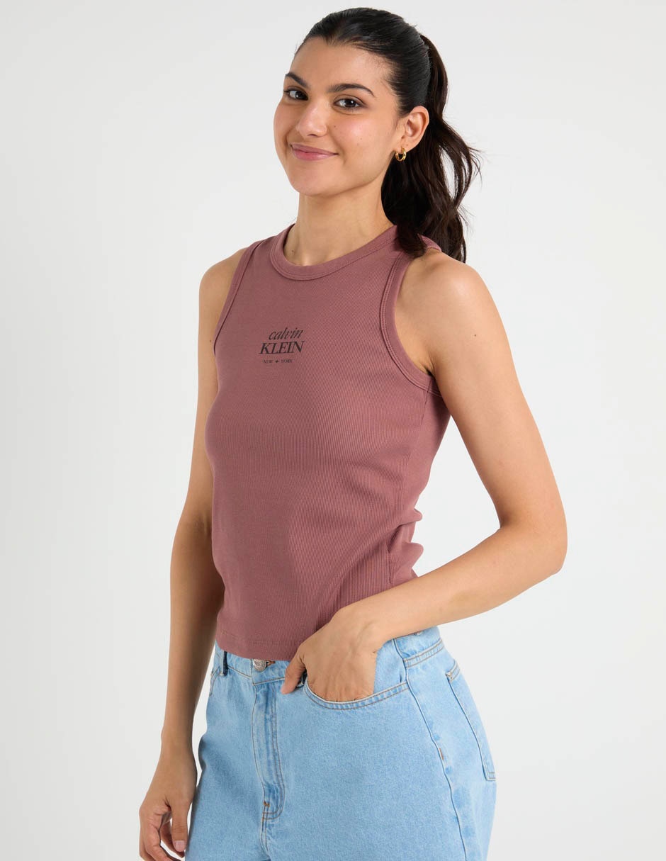 Top cuello redondo escote redondo tirante ancho
