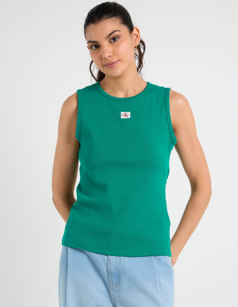 Top cuello redondo escote abierta