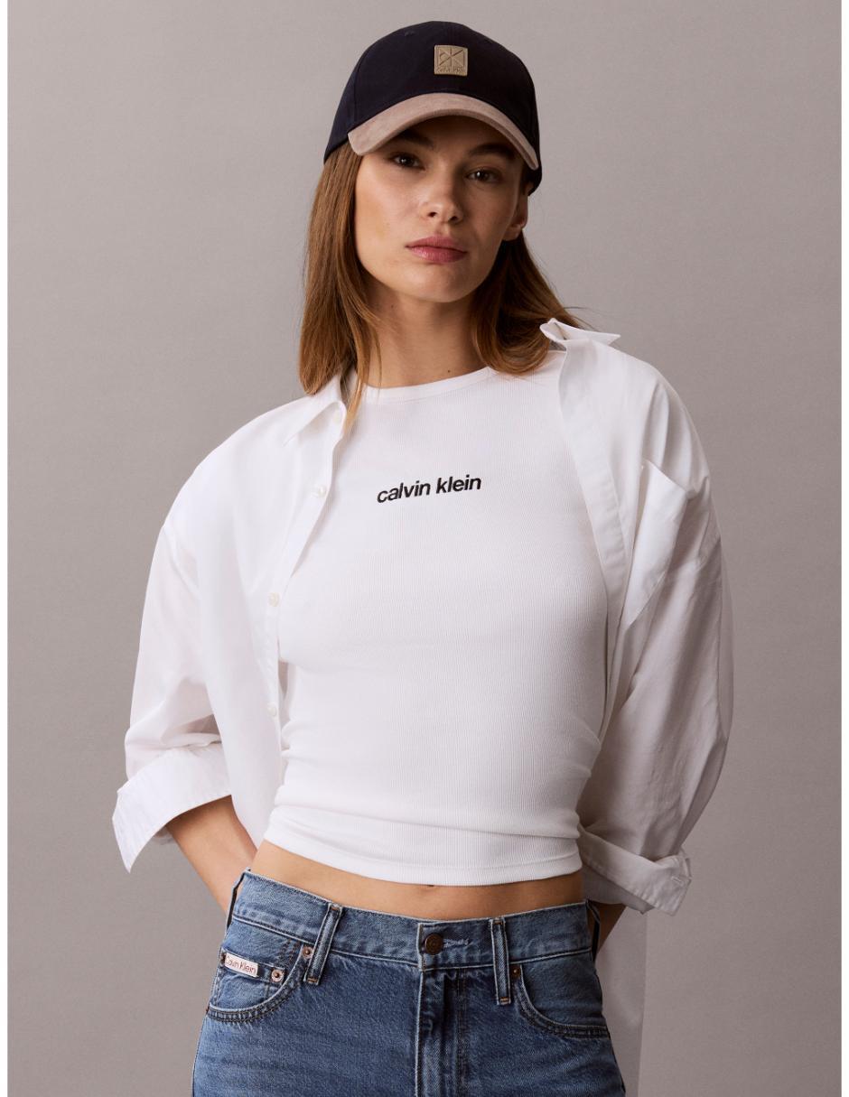 Playera manga corta Calvin Klein cuello redondo para mujer