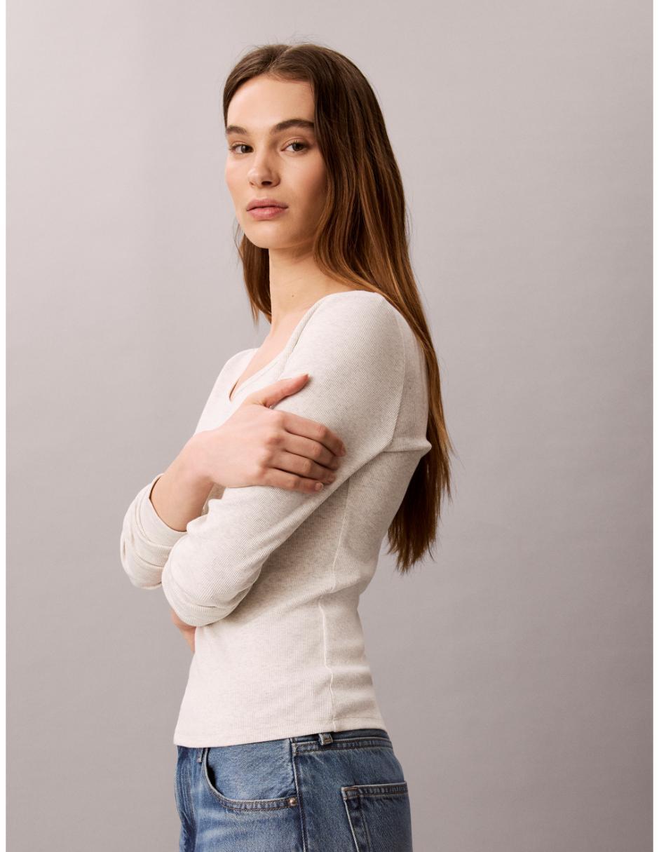 Playera manga larga cuello redondo para mujer 3