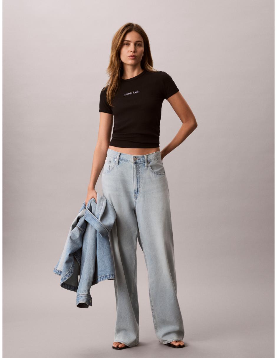 Playera manga corta cuello redondo para mujer 6