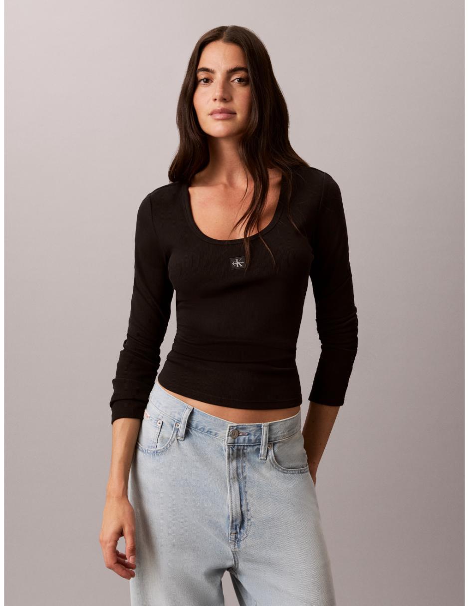 Playera manga larga cuello redondo para mujer