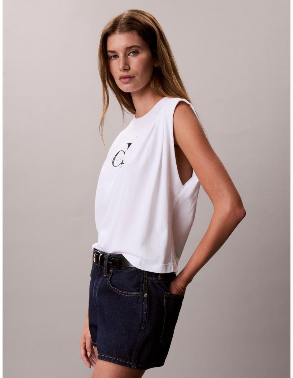 Playera cuello redondo para mujer 3