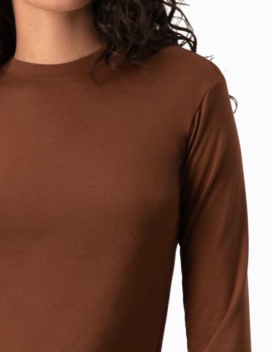 Playera manga larga cuello redondo para mujer 5