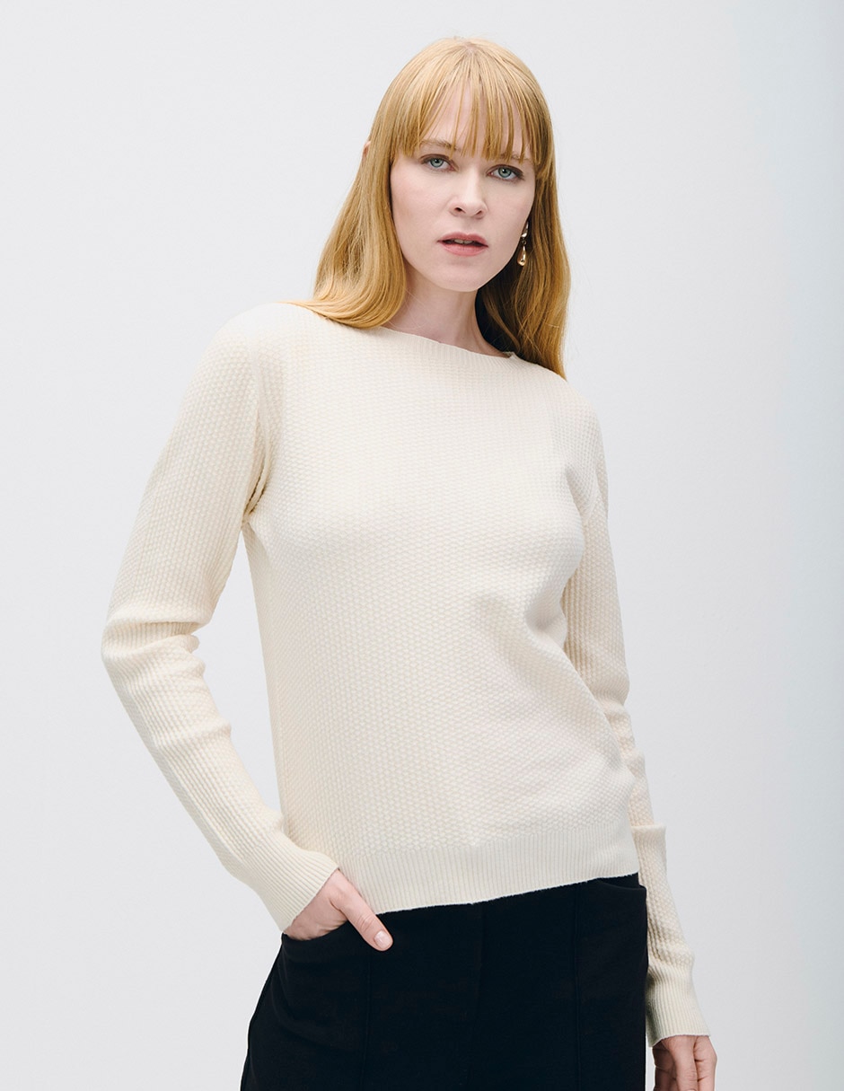 Suéter cuello ojal para mujer