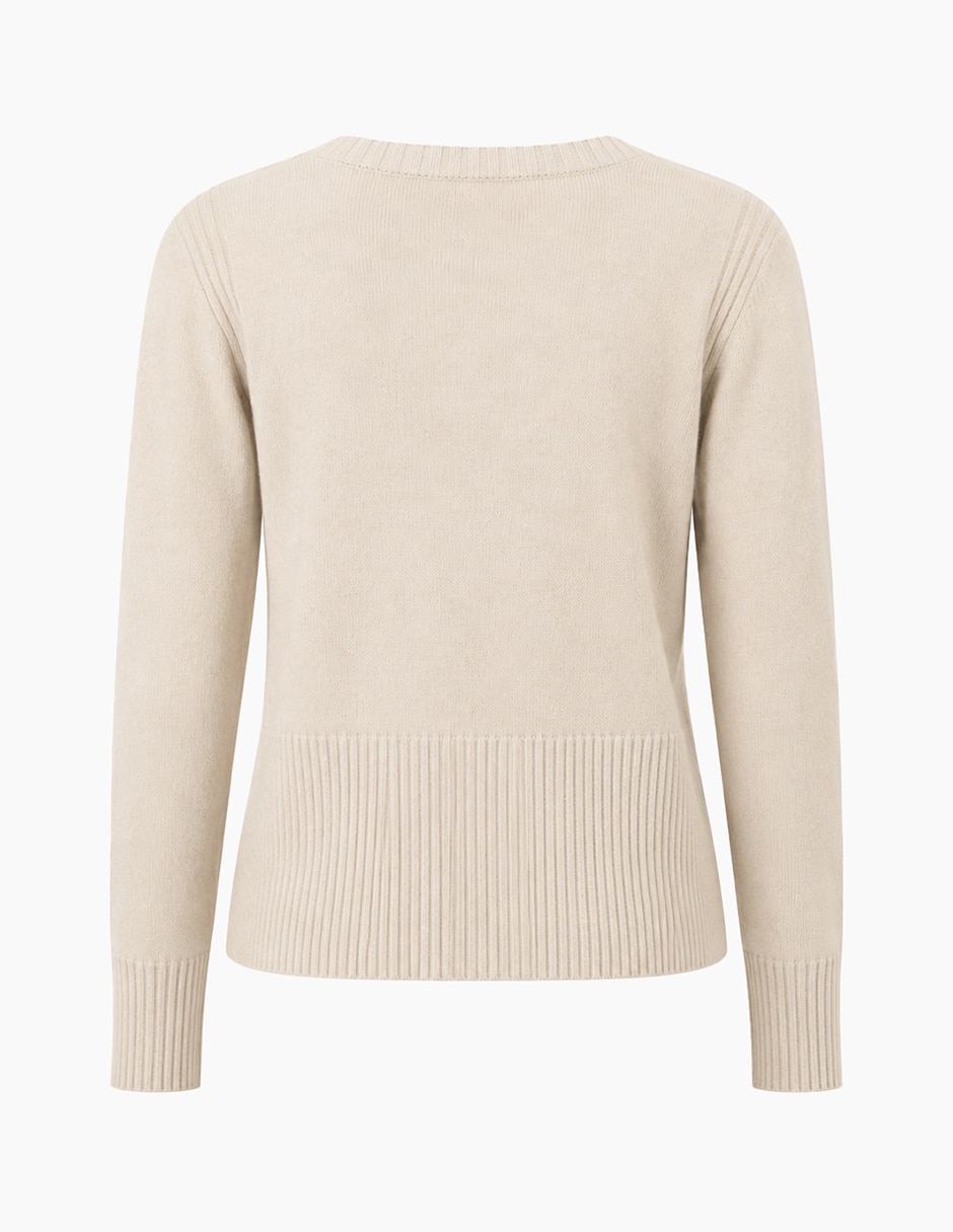 Suéter cuello V para mujer 7