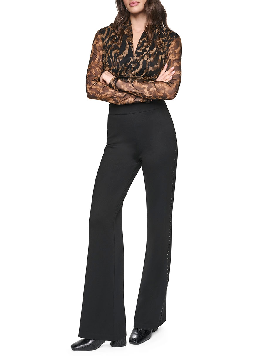 Pantalón flare regular para mujer 4