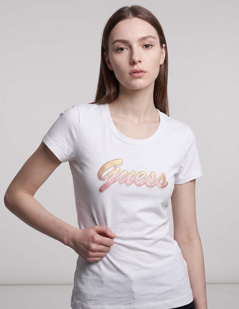 Playera manga corta cuello redondo para mujer
