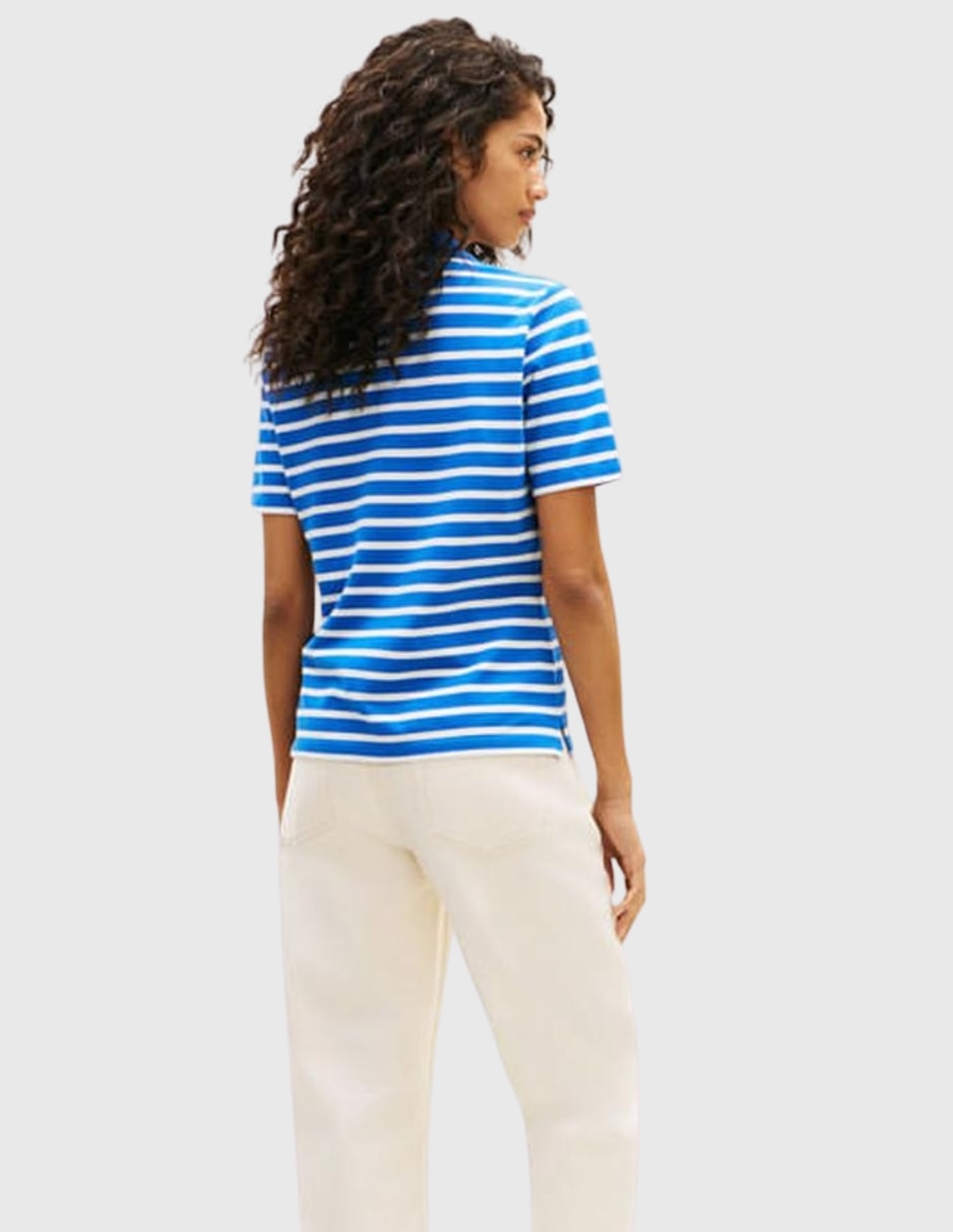 Playera tipo polo para mujer