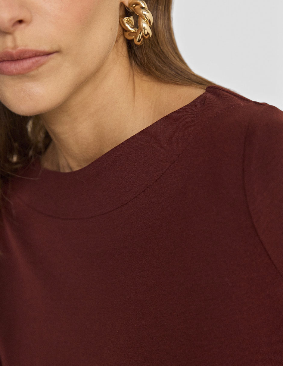 Playera manga larga cuello ojal para mujer 3