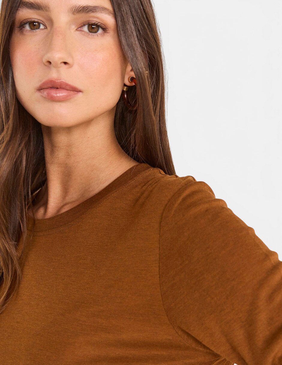 Suéter cuello redondo para mujer 4