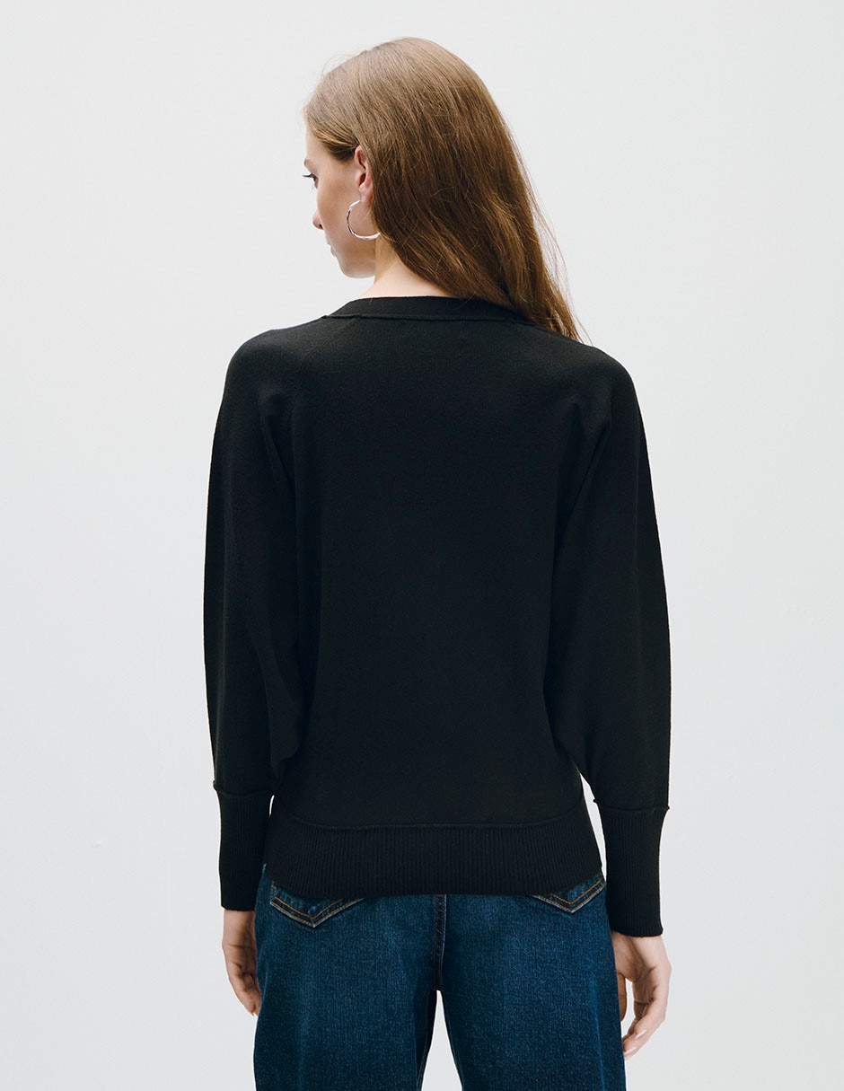 Suéter cuello con escote para mujer 3